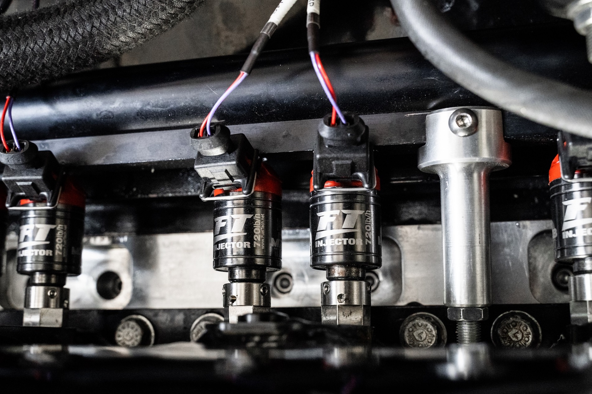 Best Aftermarket Fuel Injectors: Upgrade Your Engine's Performance