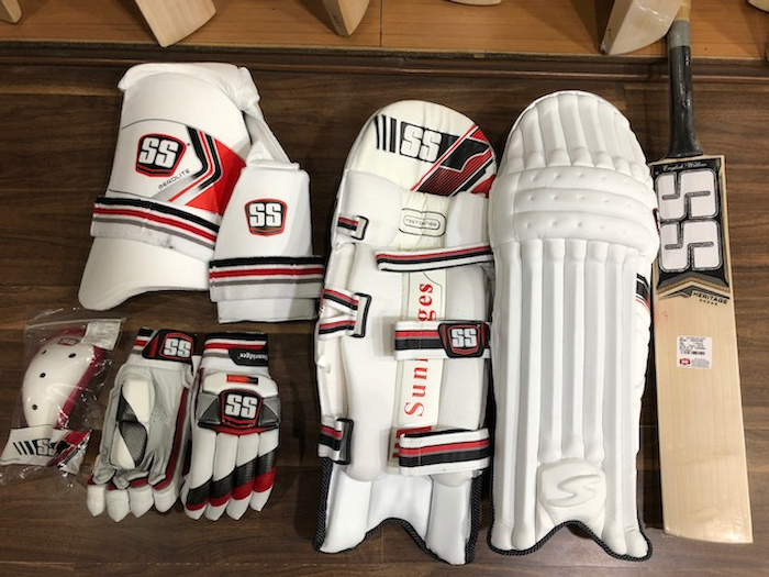 cricket-gear