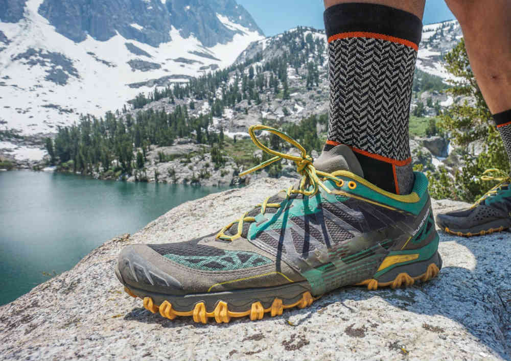 Hiking Boots: How to Choose a Comfortable & Protective Pair - Journalyst