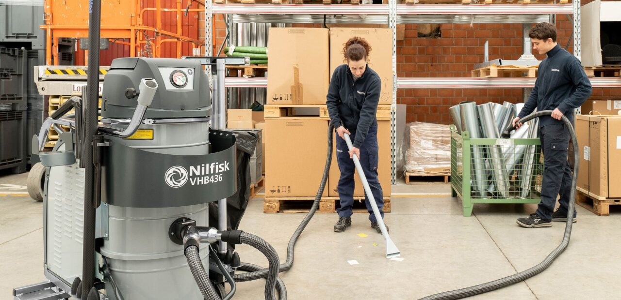 cleaning-h-class-vacuum